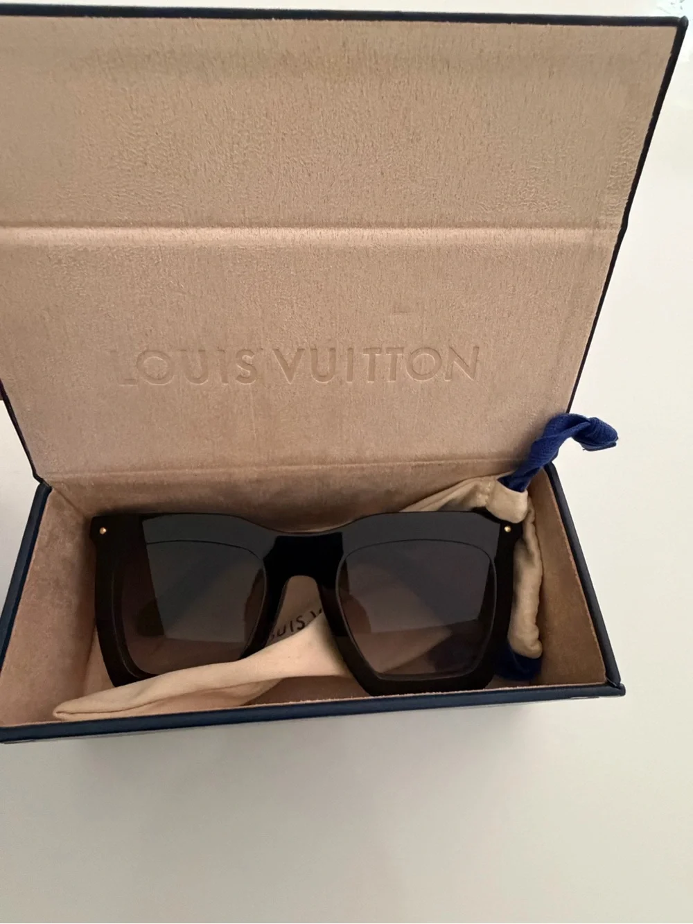 Louis Vuitton Black Oversized Square Women’s Sunglasses